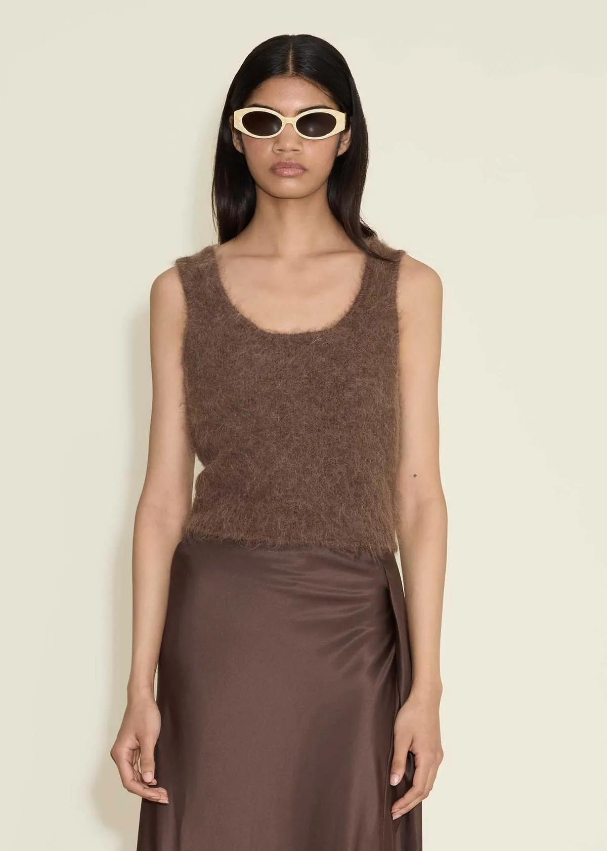 Alpaca Tank Top - Brown