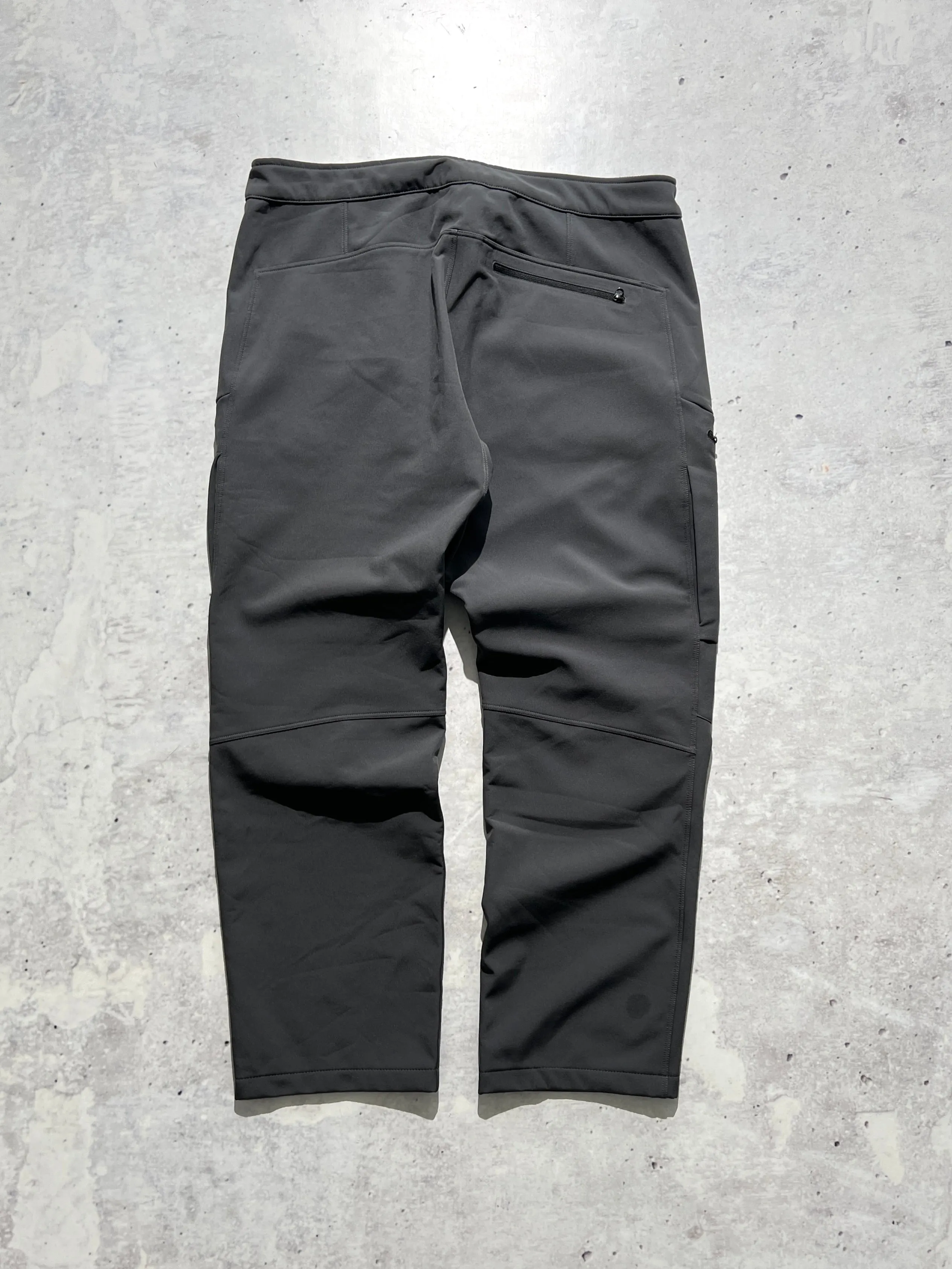 Arc'teryx utility pants (W38 x L30)