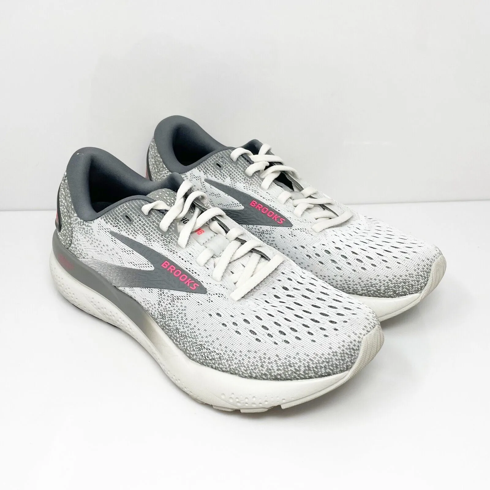 Brooks Womens Ghost 16 1204071B006 Gray Running Shoes Sneakers Size 8 B