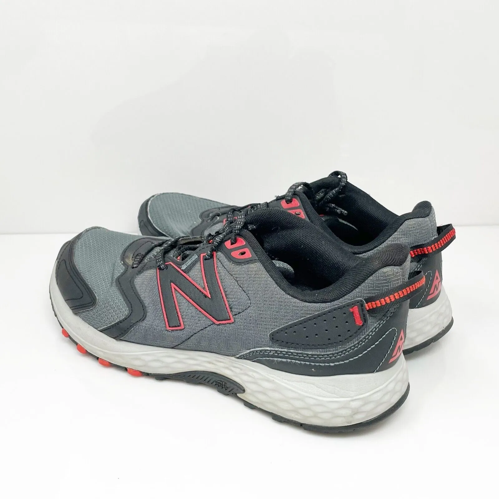 New Balance Mens 410 V7 MT410LR7 Gray Hiking Shoes Sneakers Size 11 D