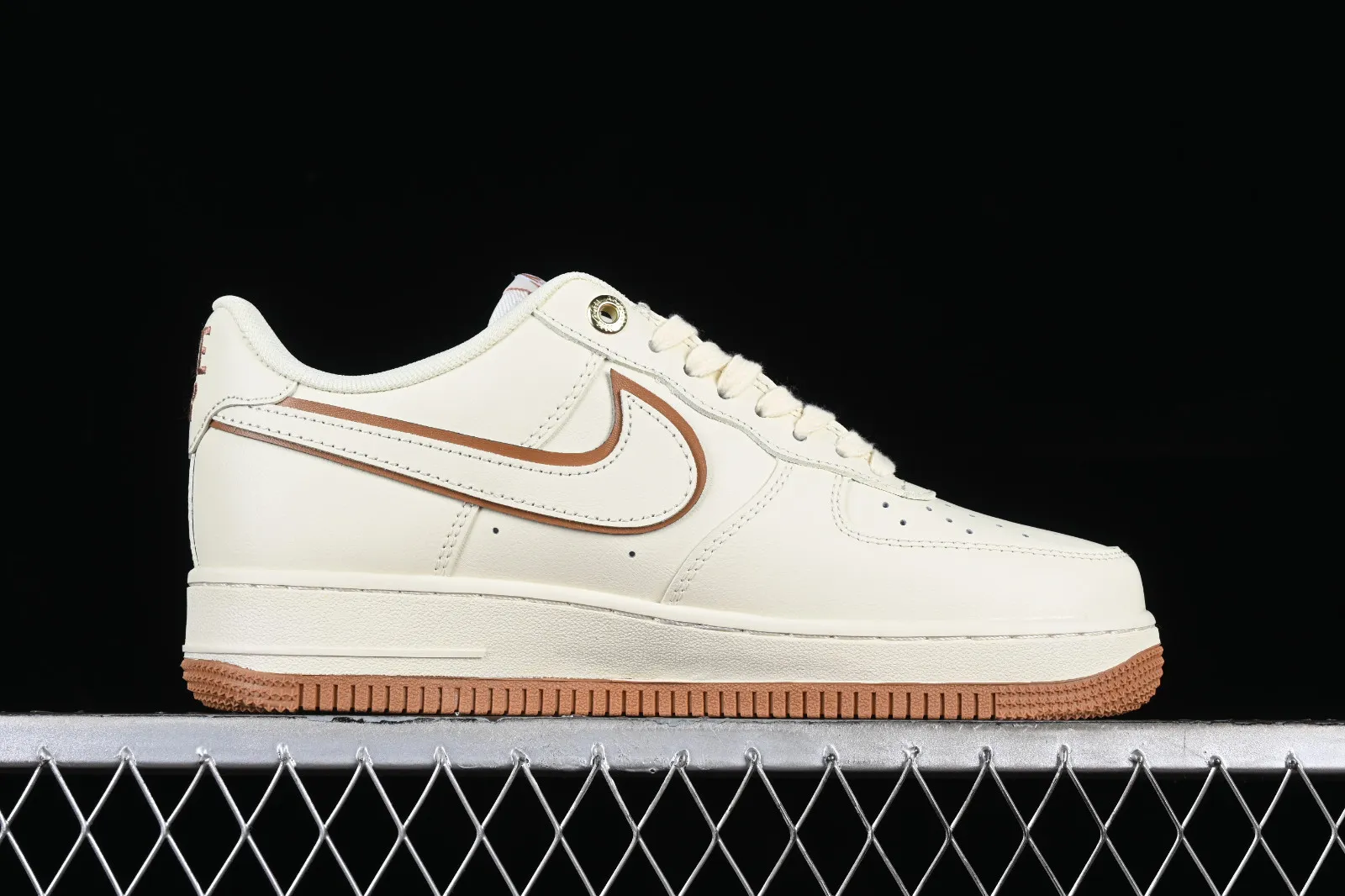 Nike Air Force 1 07 Low Cream White Brown Gold DQ7658-109