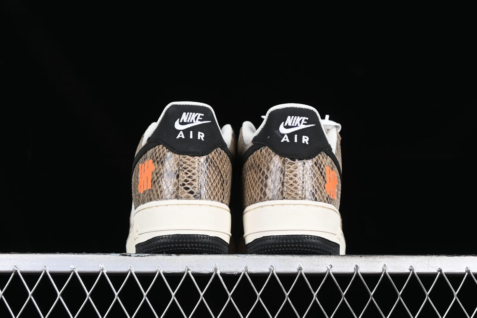 Nike Air Force 1 07 Low White Black Brown BS9055-830