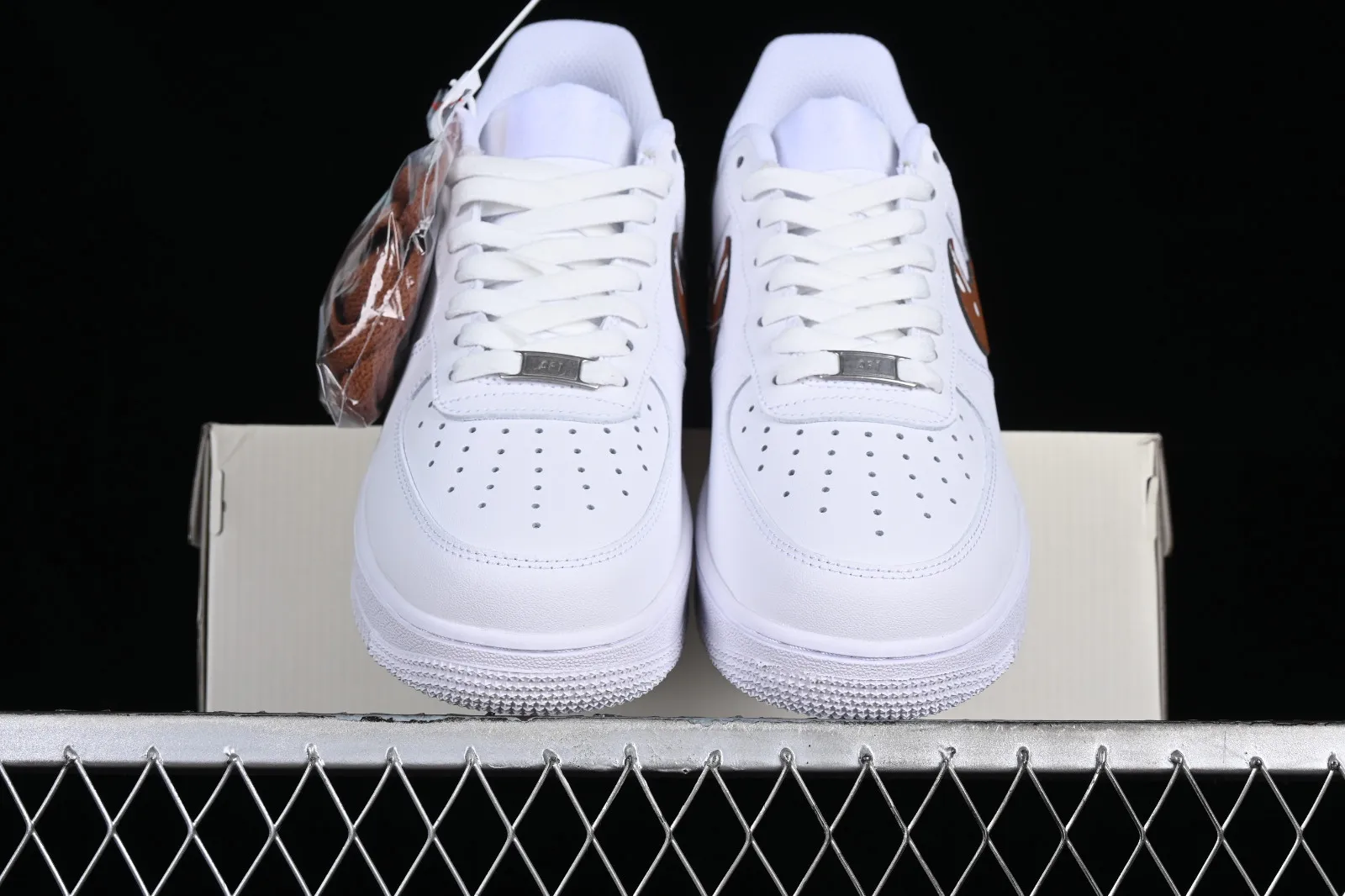 Nike Air Force 1 07 Low White Brown CW2288-008