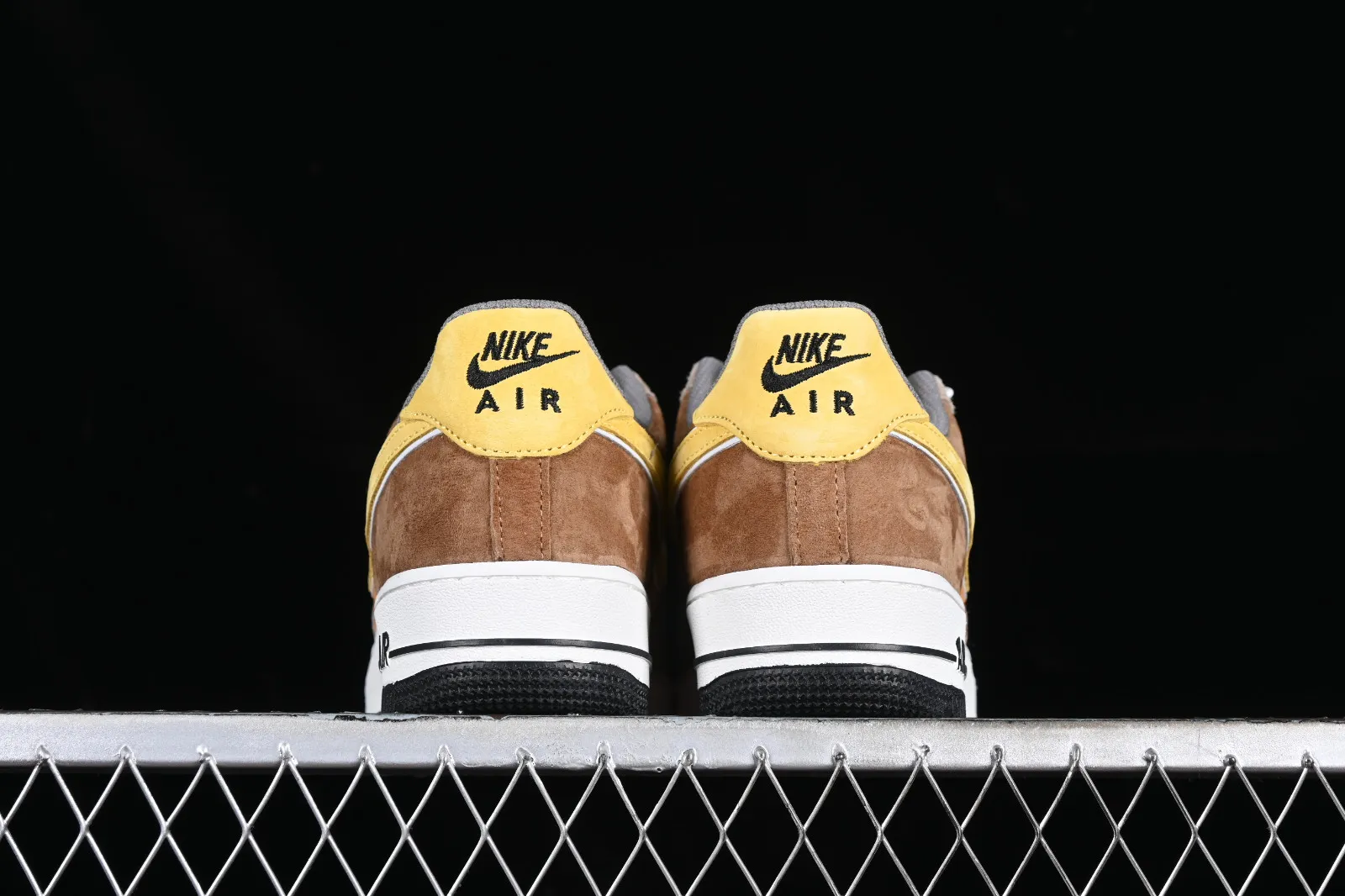 Nike Air Force 1 07 Low Yellow Brown Grey LF8989-555