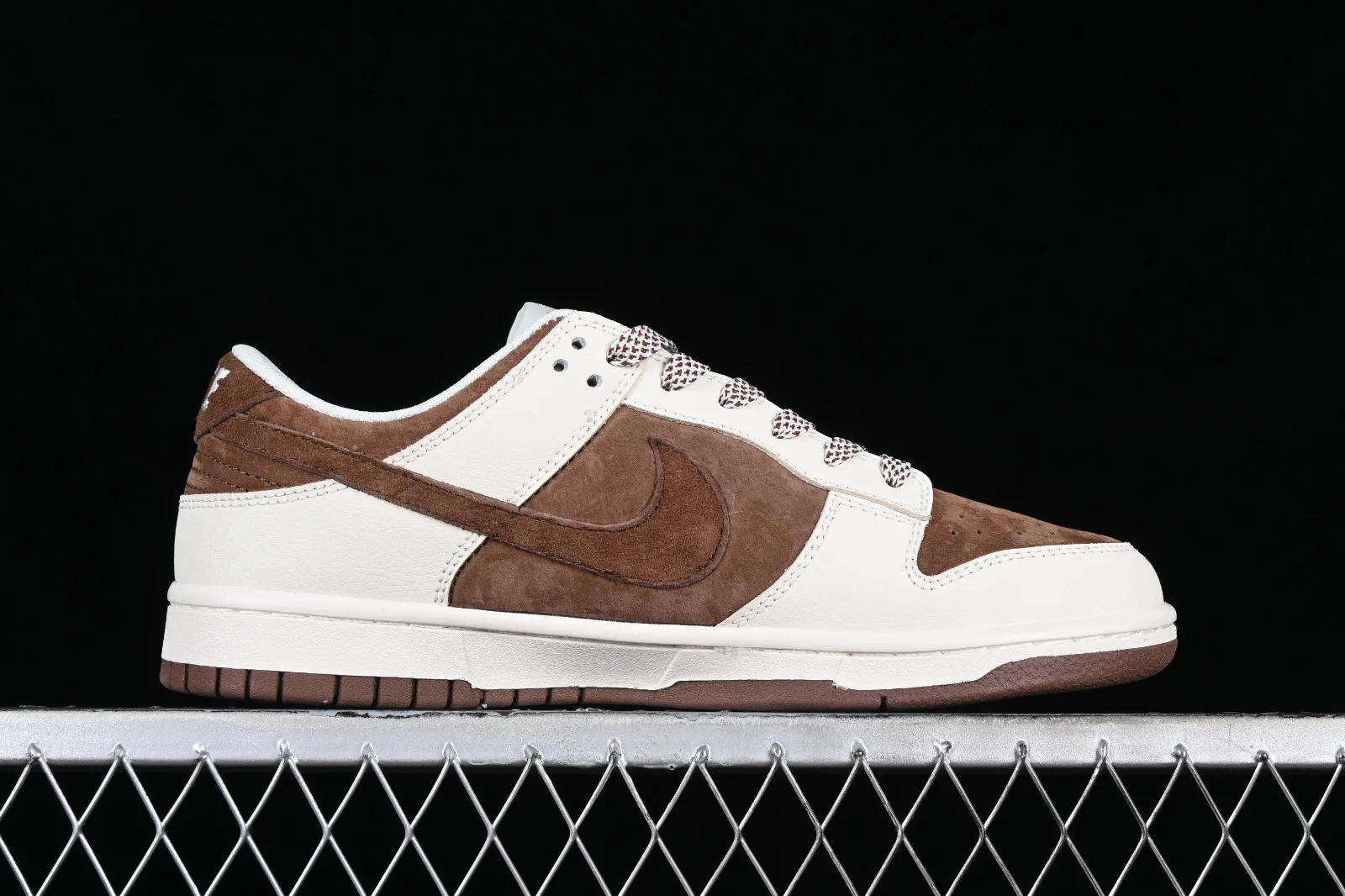 Nike SB Dunk Low The North Face Brown Off White XD6188-022