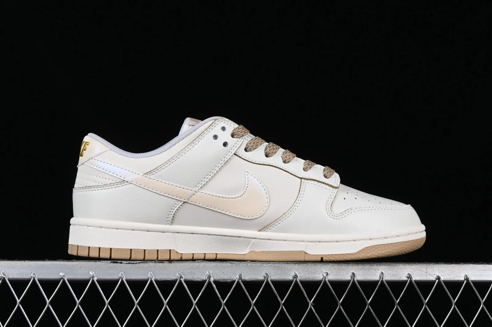 Nike SB Dunk Low White Grey Brown KK0517-002