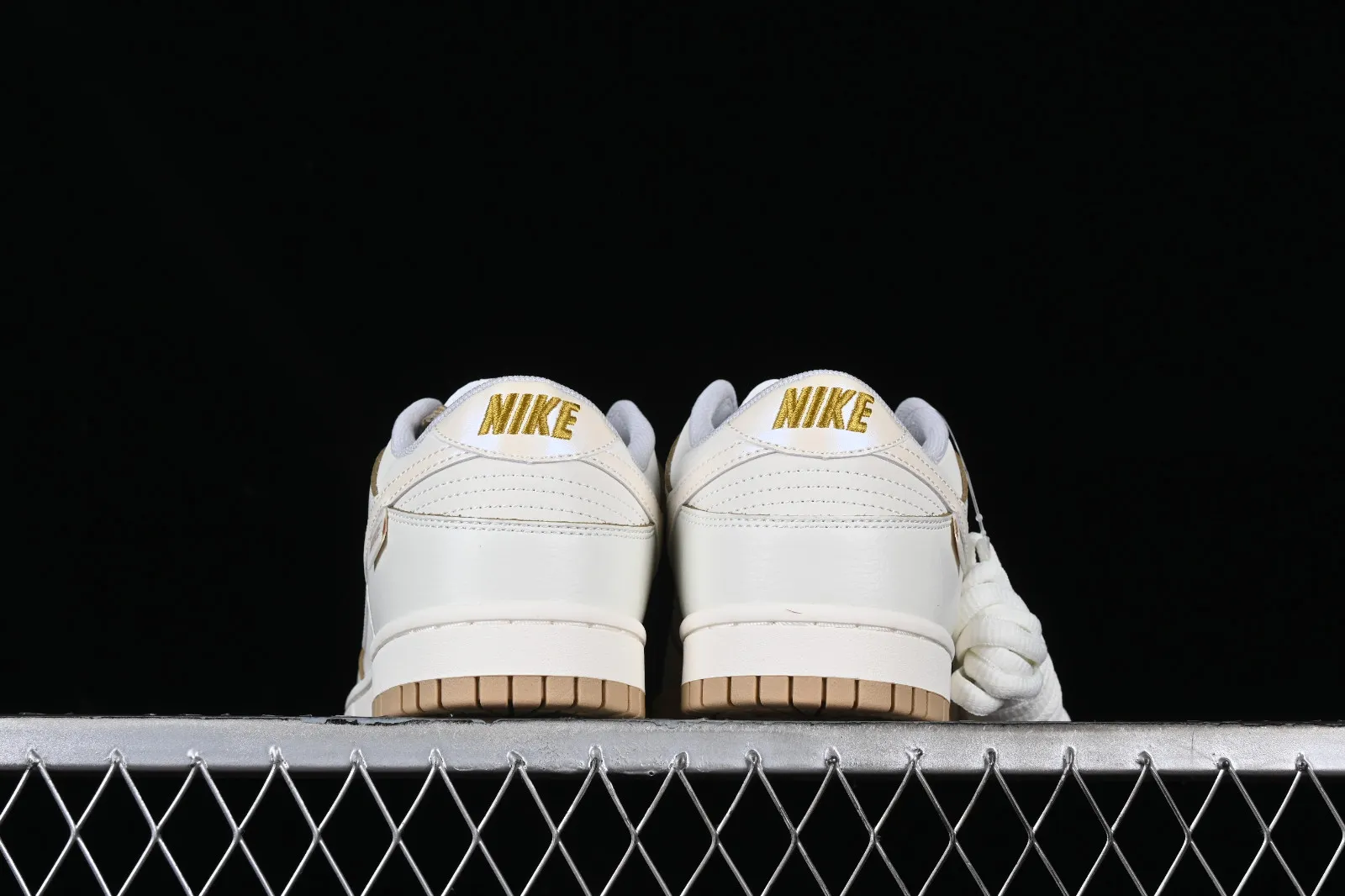 Nike SB Dunk Low White Grey Brown KK0517-002