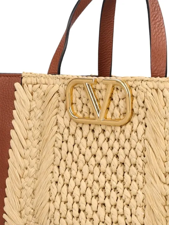 Valentino Garavani   Vlogo Signature crochet raffia tote bag 